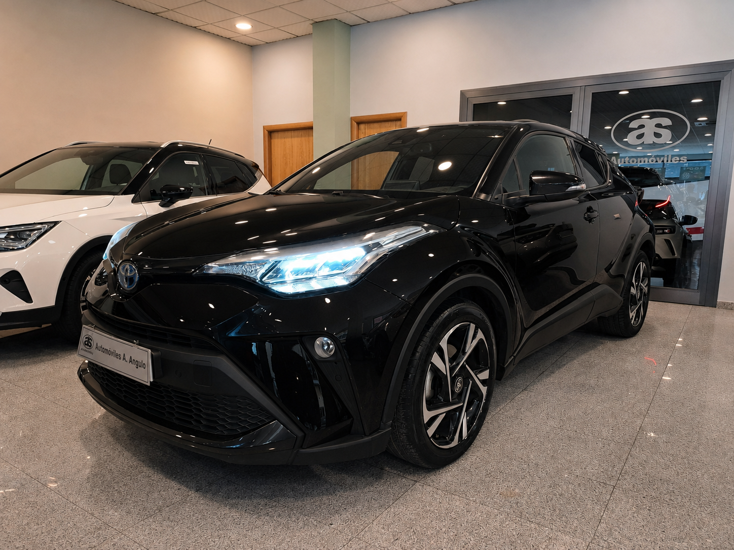 C-HR NEGRO (1)